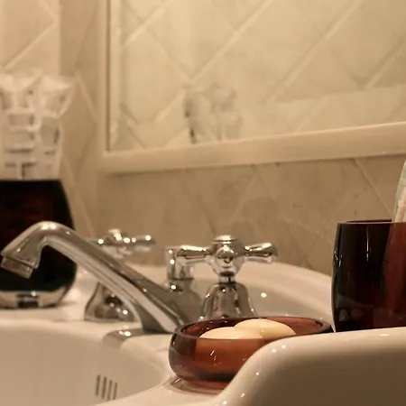 Daire Class - Savelli Palace